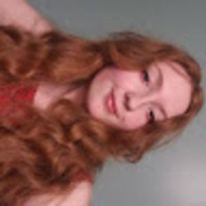 Meet your Posher, Chloe